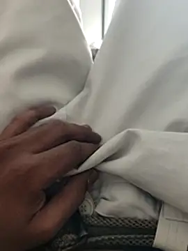 boyfromMum bai online show from December 5, 2025, 7:51 am