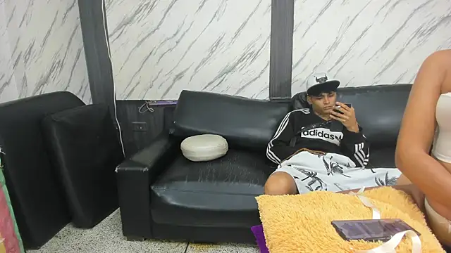 Skinny toy  online show from January 7, 2026, 1:49 pm