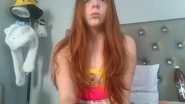 RedRubyRed online show from December 5, 2025, 5:11 pm