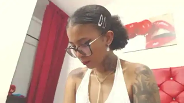 Snapshot of Elizabetth_Roman chatting on January 17, 2026, 8:34 pm Elizabetth Roman online show from January 17, 2026, 8:34 pm