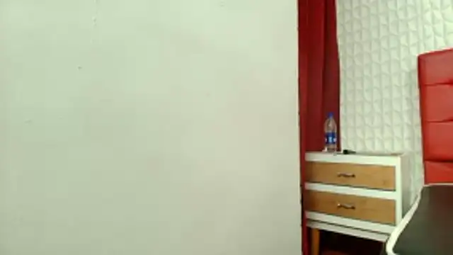 Snapshot of Elizabetth_Roman chatting on February 6, 2026, 8:16 pm Elizabetth Roman online show from February 6, 2026, 8:16 pm