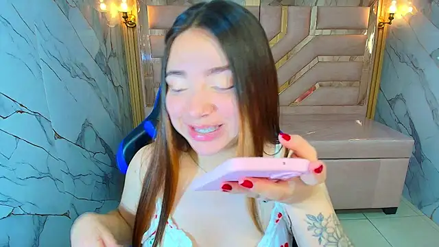 emily  r  online show from January 14, 2026, 1:04 pm