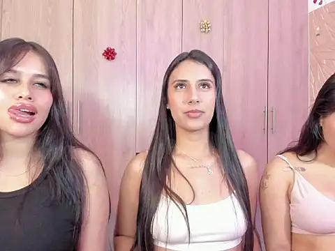 Miss samantha3  online show from January 5, 2026, 9:51 pm