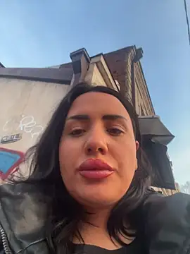 Snapshot of tesaa1212 chatting on January 8, 2026, 1:39 pm tesaa1212 online show from January 8, 2026, 1:39 pm