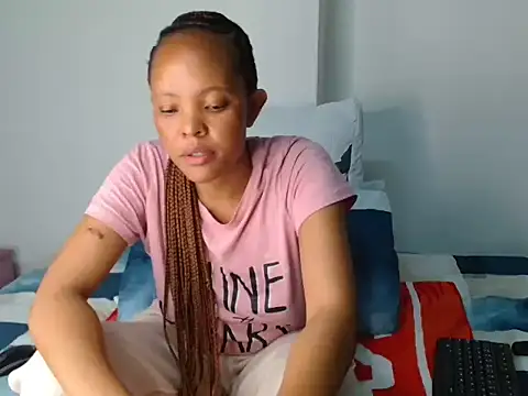 Snapshot of Sassy_S chatting on January 13, 2026, 8:46 pm Sassy S online show from January 13, 2026, 8:46 pm