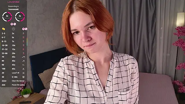 little poetryyy online show from April 1, 2026, 9:56 pm