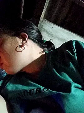 lux-angel online show from February 5, 2026, 2:57 pm