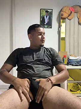 your littleboy online show from May 5, 2026, 6:55 pm
