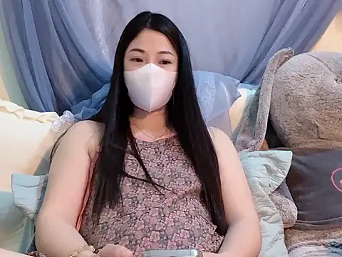 Mimy18 online show from April 30, 2026, 3:52 pm