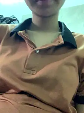 Mon babyy online show from January 18, 2026, 4:49 am