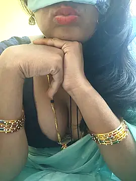 Preeti345 online show from February 12, 2026, 1:55 pm