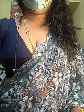 Preeti345 online show from February 1, 2026, 2:37 pm