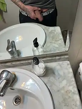 Snapshot of doble_19 chatting on January 14, 2026, 11:03 am doble 19 online show from January 14, 2026, 11:03 am