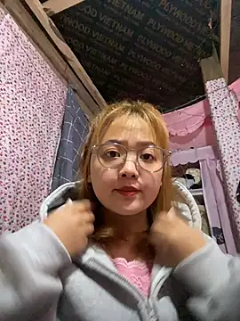 Samsam-006 online show from January 8, 2026, 1:33 am