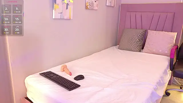 miacarterr  online show from January 9, 2026, 12:23 pm