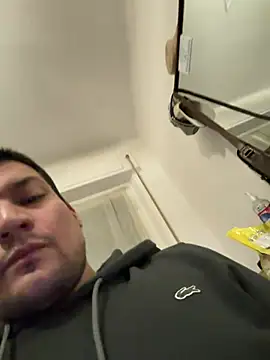 Snapshot of CharlyAlfa22 chatting on February 5, 2026, 1:12 am CharlyAlfa22 online show from February 5, 2026, 1:12 am