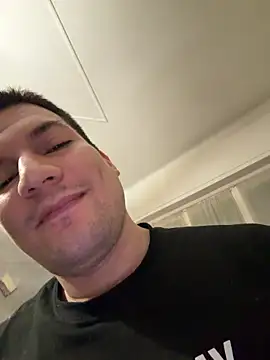 Snapshot of CharlyAlfa22 chatting on February 9, 2026, 12:08 am CharlyAlfa22 online show from February 9, 2026, 12:08 am