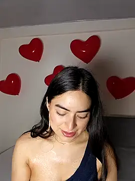 saasha Petit online show from February 13, 2026, 10:26 am