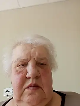 HapinessLovee online show from March 26, 2026, 10:02 am