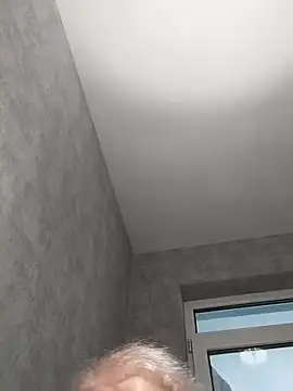 Snapshot of HapinessLovee chatting on February 1, 2026, 5:49 am HapinessLovee online show from February 1, 2026, 5:49 am