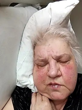 HapinessLovee online show from March 30, 2026, 5:31 am