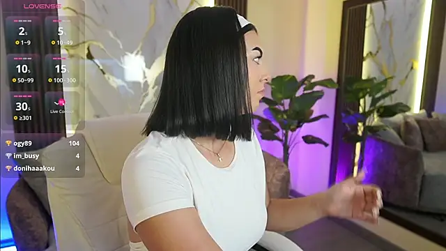 LiaWheeler online show from December 16, 2025, 7:07 pm