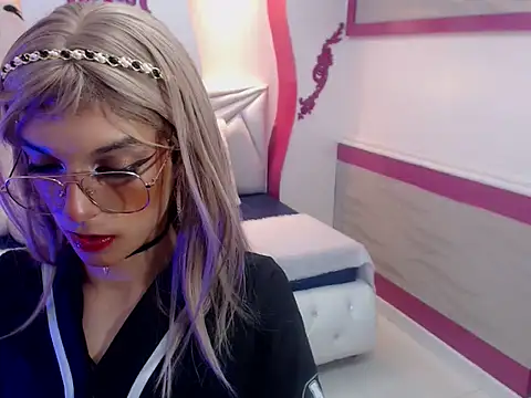 Lis Pearson online show from January 9, 2026, 6:59 pm