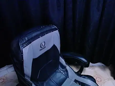 Snapshot of mia_walker22 chatting on December 21, 2025, 3:19 am mia walker22 online show from December 21, 2025, 3:19 am