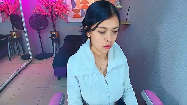 Snapshot of Emily_osman chatting on February 2, 2026, 12:48 pm Emily osman online show from February 2, 2026, 12:48 pm