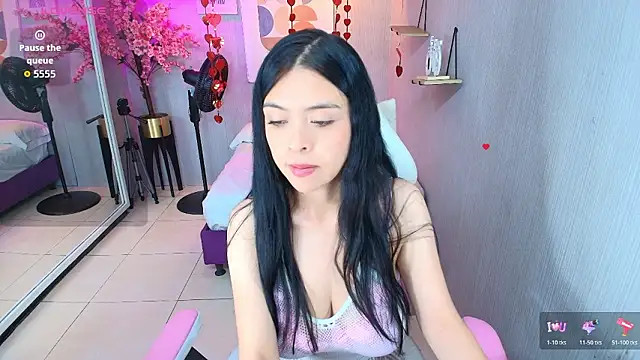 Snapshot of Emily_osman chatting on February 10, 2026, 12:37 pm Emily osman online show from February 10, 2026, 12:37 pm