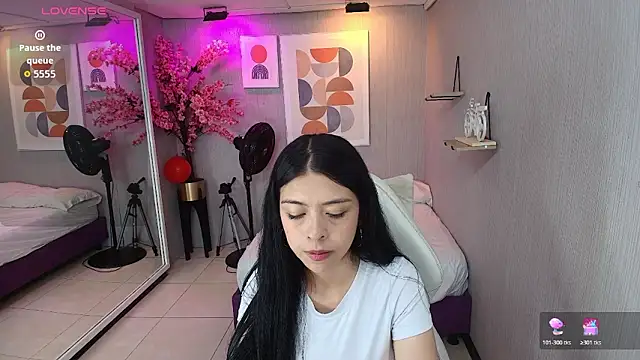 Snapshot of Emily_osman chatting on February 19, 2026, 12:46 pm Emily osman online show from February 19, 2026, 12:46 pm