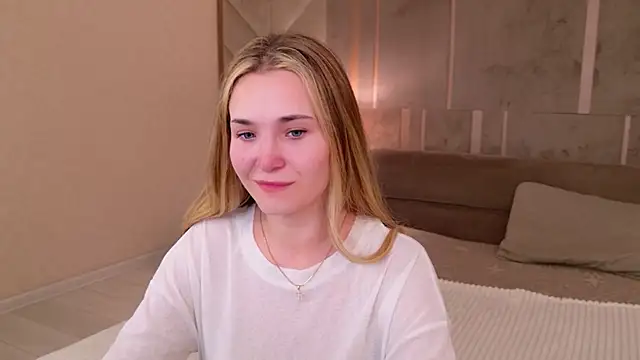 Snapshot of Lina_Sinerz chatting on July 18, 2026, 4:04 pm Lina Sinerz online show from July 18, 2026, 4:04 pm