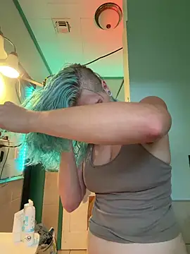 rosiebuddy online show from April 13, 2026, 11:09 pm