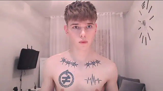 Fredd Xanders online show from May 24, 2026, 2:11 am