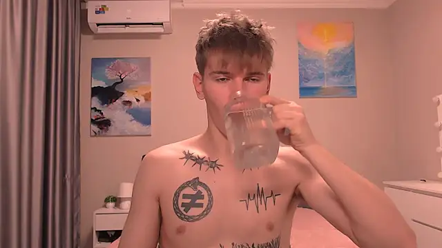 Snapshot of Fredd_Xanders chatting on December 17, 2025, 7:30 pm Fredd Xanders online show from December 17, 2025, 7:30 pm