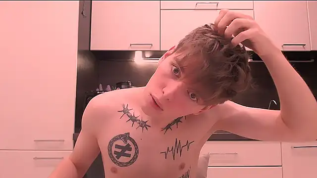 Snapshot of Fredd_Xanders chatting on January 8, 2026, 8:59 pm Fredd Xanders online show from January 8, 2026, 8:59 pm