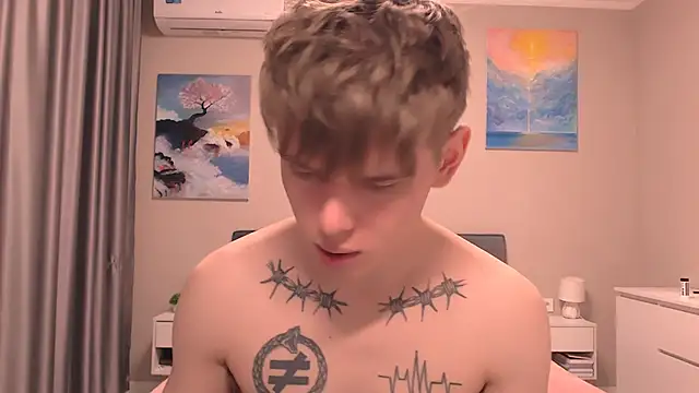 Snapshot of Fredd_Xanders chatting on December 19, 2025, 5:26 pm Fredd Xanders online show from December 19, 2025, 5:26 pm