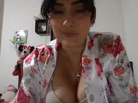 0lucer0 online show from February 11, 2026, 10:59 am