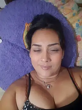 0lucer0 online show from February 8, 2026, 6:27 pm