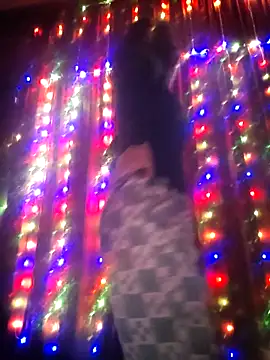 Snapshot of Alone_nothing chatting on January 7, 2026, 11:21 pm Alone nothing online show from January 7, 2026, 11:21 pm