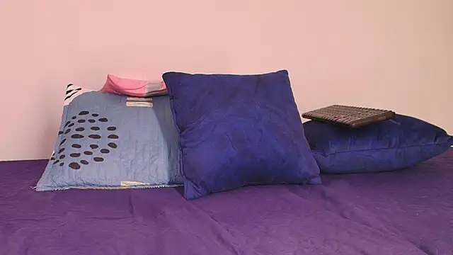 Mia Roush09 online show from December 17, 2025, 10:53 am