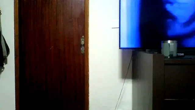 laysfregd2025 online show from December 17, 2025, 2:49 am