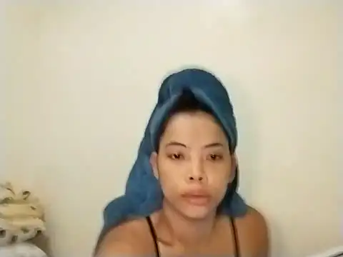 Cinpussie89 online show from February 18, 2026, 7:17 am