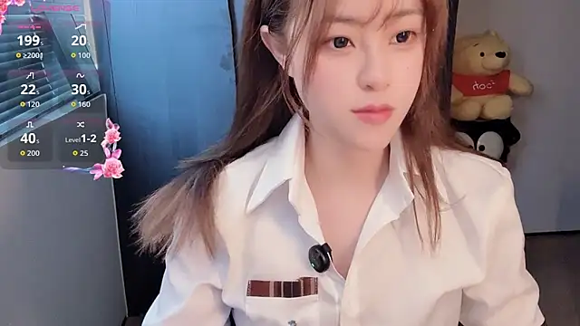 kimi-uim online show from January 13, 2026, 7:56 am