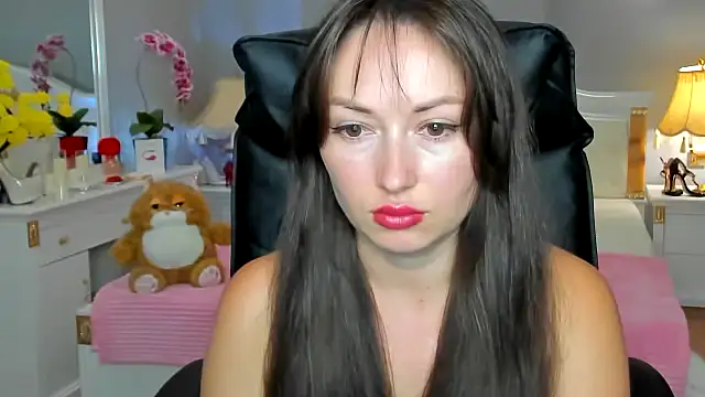 Snapshot of RosiAlina chatting on July 20, 2026, 6:32 am RosiAlina online show from July 20, 2026, 6:32 am