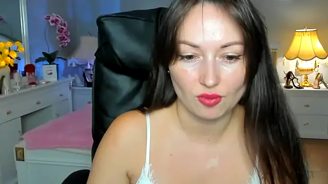 Snapshot of RosiAlina chatting on July 18, 2026, 7:17 am RosiAlina online show from July 18, 2026, 7:17 am