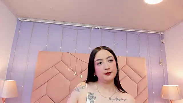 Snapshot of Sabrina_Cutte chatting on January 9, 2026, 7:32 pm Sabrina Cutte online show from January 9, 2026, 7:32 pm