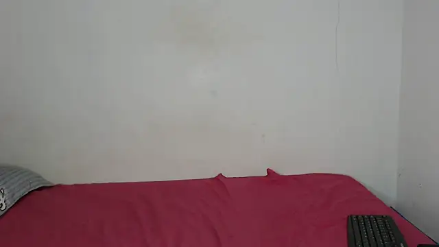 Snapshot of Belle2556 chatting on February 27, 2026, 11:43 am Belle2556 online show from February 27, 2026, 11:43 am