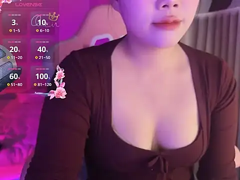 Snapshot of lilly_dang chatting on January 13, 2026, 12:31 pm lilly dang online show from January 13, 2026, 12:31 pm