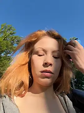  Little Ginger online show from June 7, 2026, 3:01 am